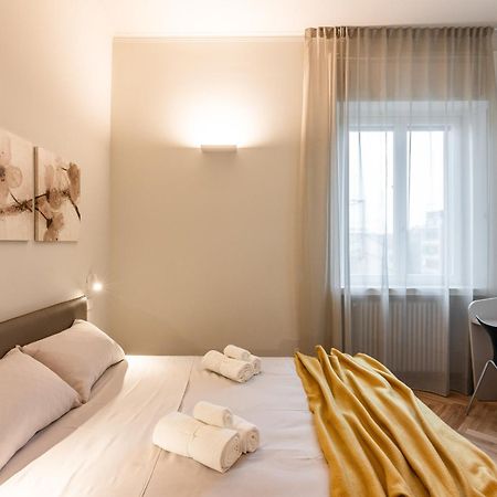 Elegant Design ApartmentDuomo-NavigliA/C E Wi-Fi Milano Esterno foto